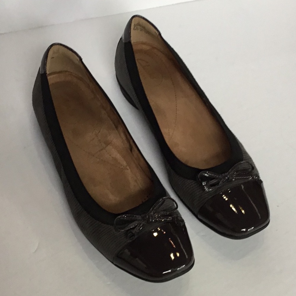 Clarks Candra Glow ballet flats-suede and patent